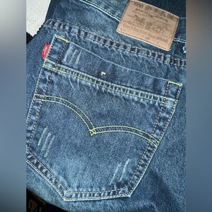 Men’s Levi’s red tab jeans size 40x32